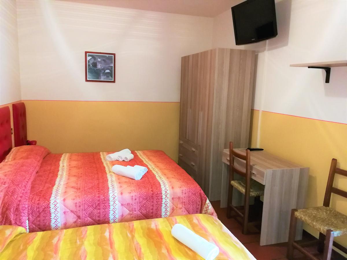 אסיסי Agriturismo Longetti מראה חיצוני תמונה